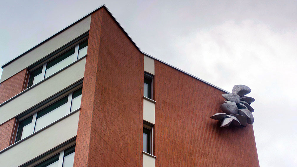 «Die Starken», Kunst und Bau
