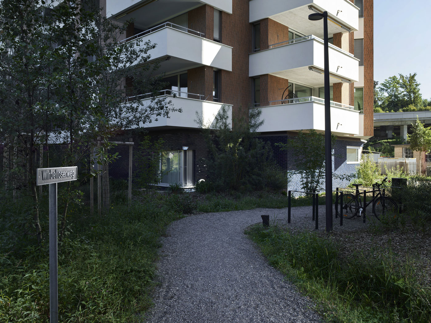 «Die Starken», Kunst und Bau